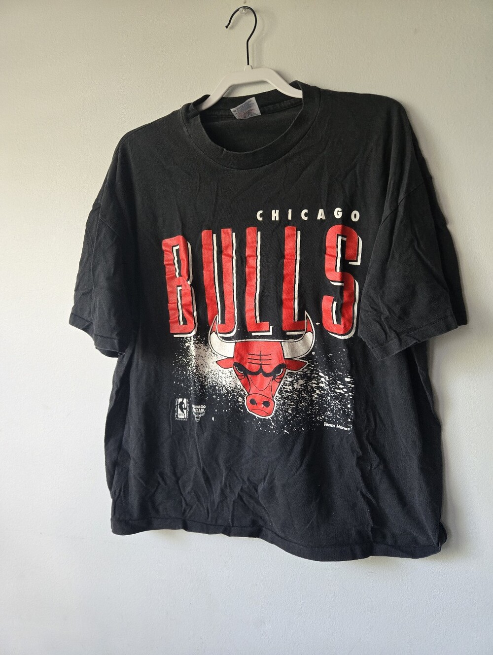 Hanes Heavyweight Vintage Chicago Bulls Tshirt